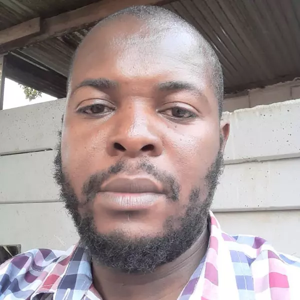 Auto Glass Centre - Innocent Chiwocha