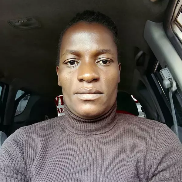 Auto Glass Centre - Nyarai Mwashaireni